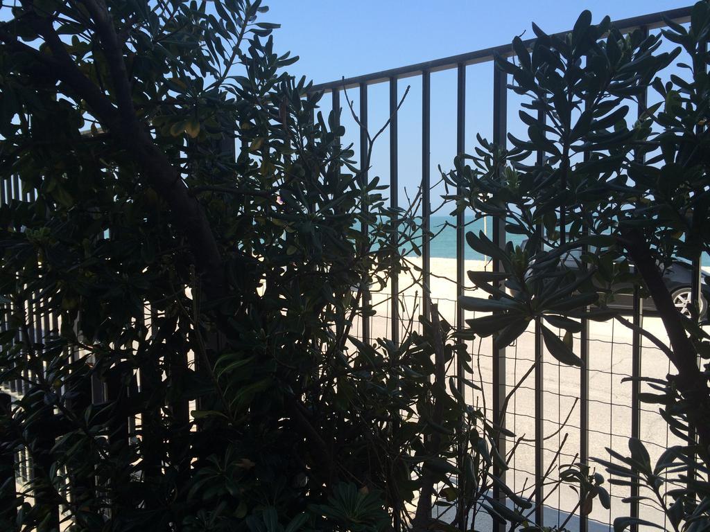 Beach Appartament Marina di Montemarciano Pokój zdjęcie