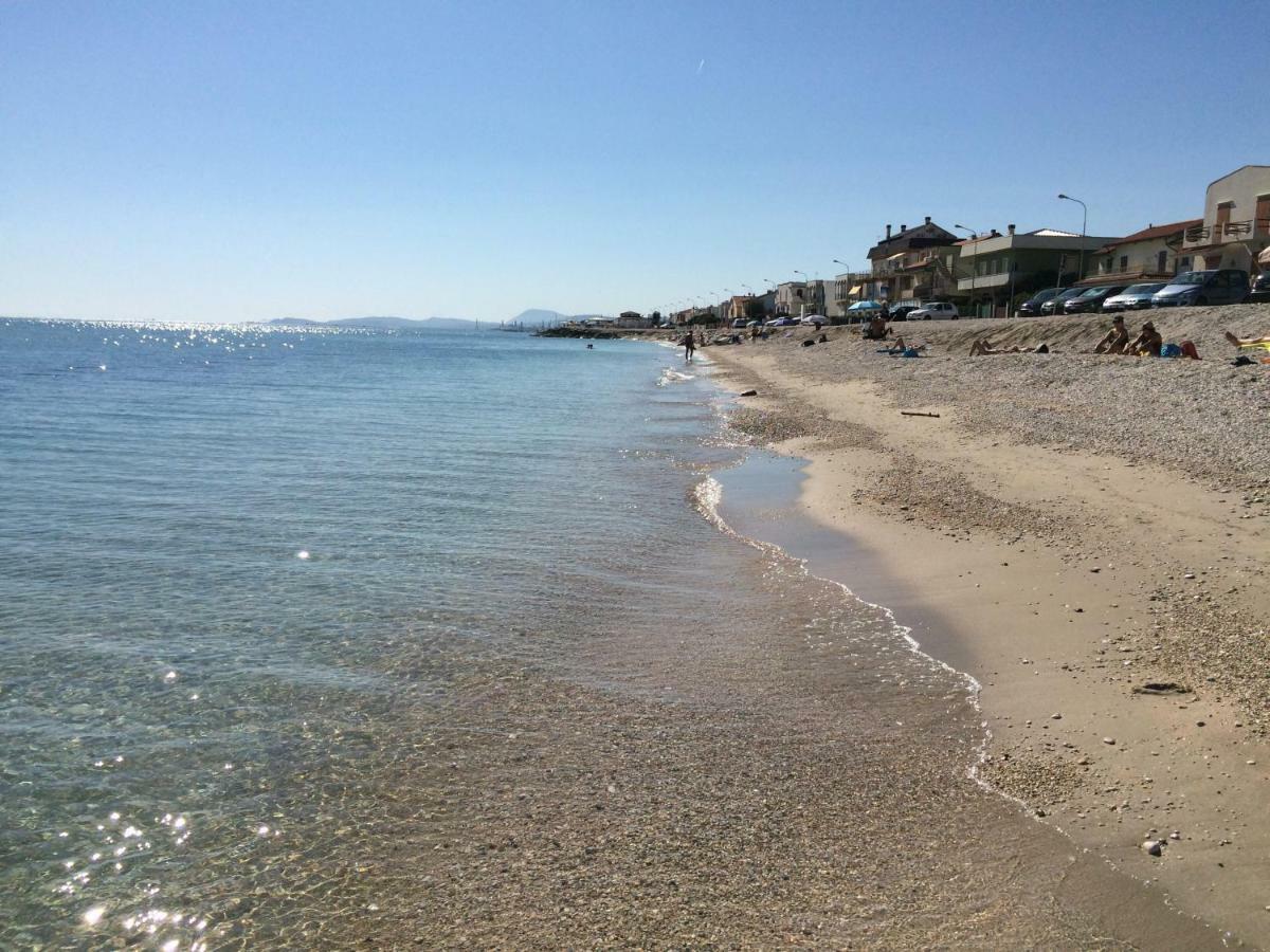 Beach Appartament Marina di Montemarciano Zewnętrze zdjęcie